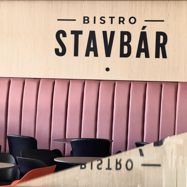 bistro-stavbar-logo-na-stene